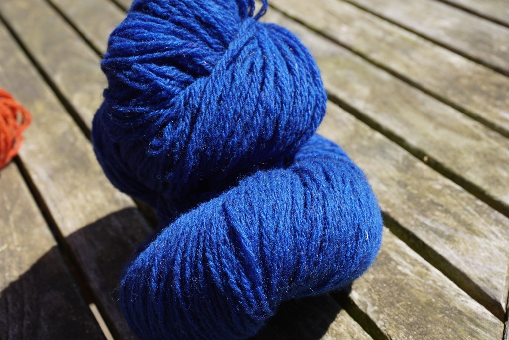 Echeveau couleur (100g)  (Bleu, 3 fils)